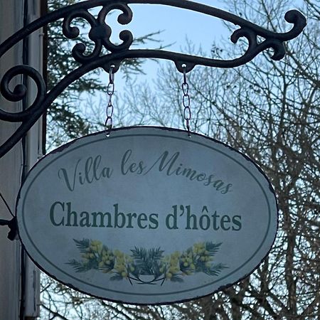 Villa Les Mimosas - 3 Chambres D'Hotes Plassac  Екстериор снимка